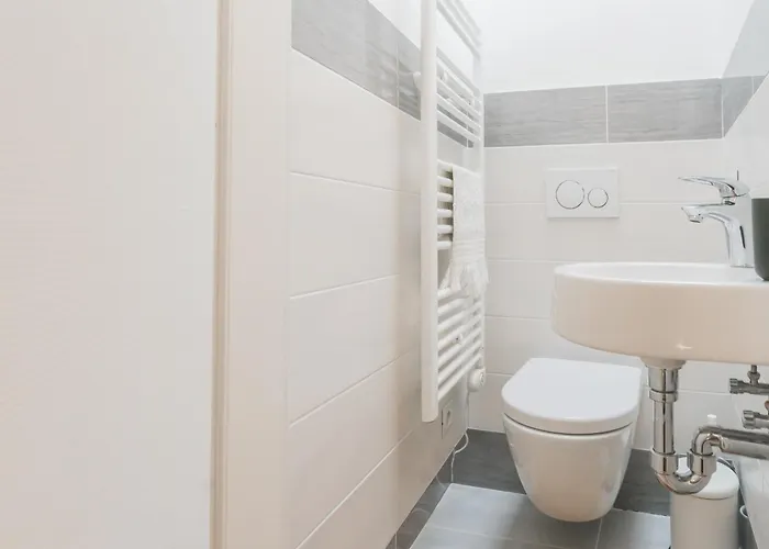 Casa Dani In Centre With Parking By Rent Apartman Como