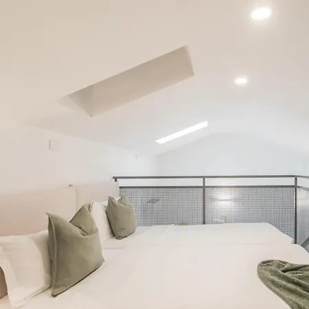 Borsieri With Parking By Rent *